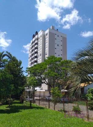 Apartamento SEMI MOBILIADO