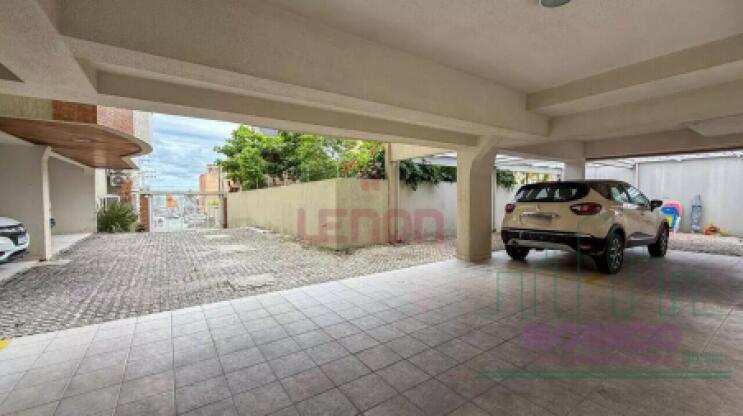 Apartamento 3 dormitórios Praia de Bombas SC