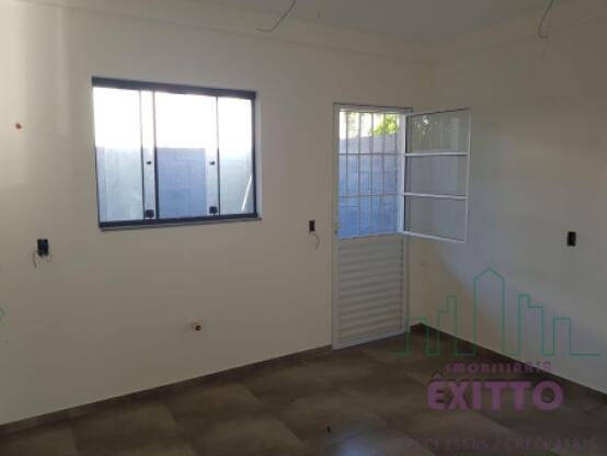 SOBRADO GEMINADO PRÓXIMO AO CENTRO