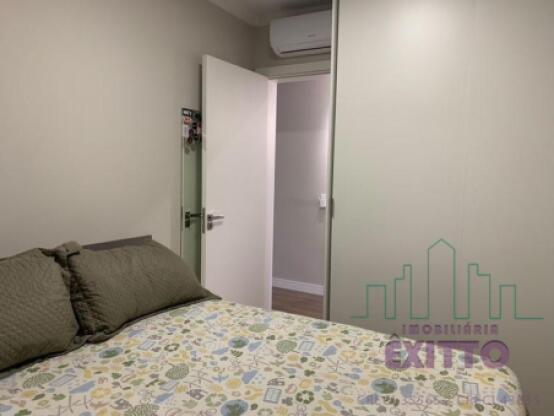 CASA PLANA NO CENTRO COM PISCINA