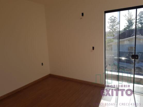 SOBRADO GEMINADO PRÓXIMO AO CENTRO