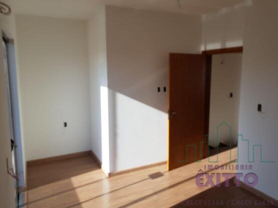 SOBRADO GEMINADO PRÓXIMO AO CENTRO