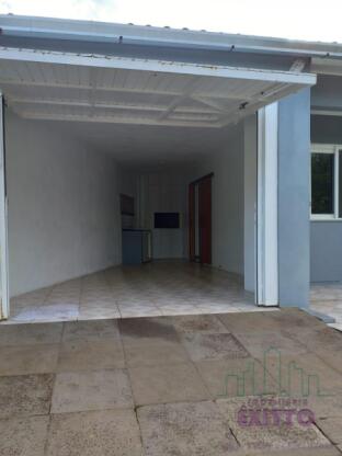 CASA com piscina Rincão