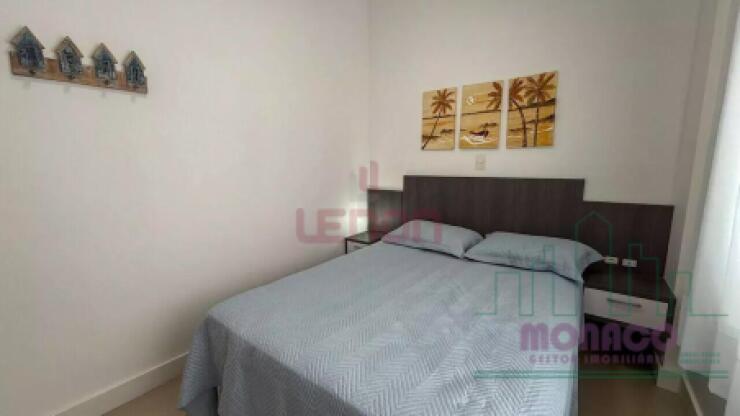 Apartamento 3 dormitórios Praia de Bombas SC