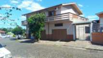 Casas e Sobrados
